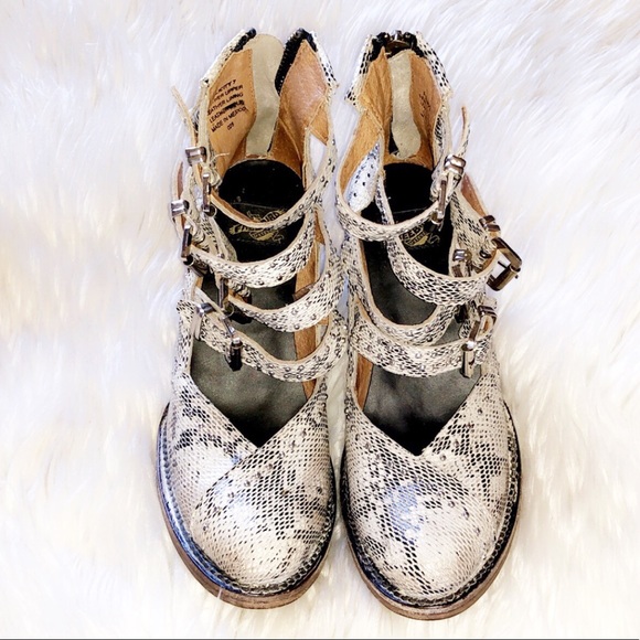 FREEBIRD Felicity Snake Print Bootie - Picture 5 of 8